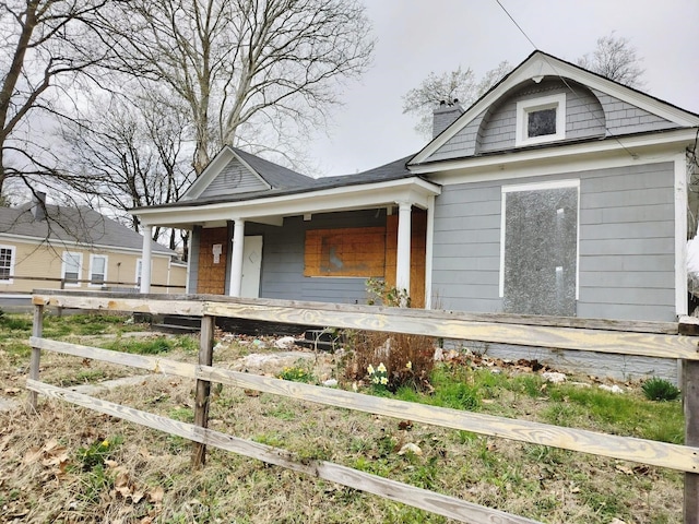 view of front of property