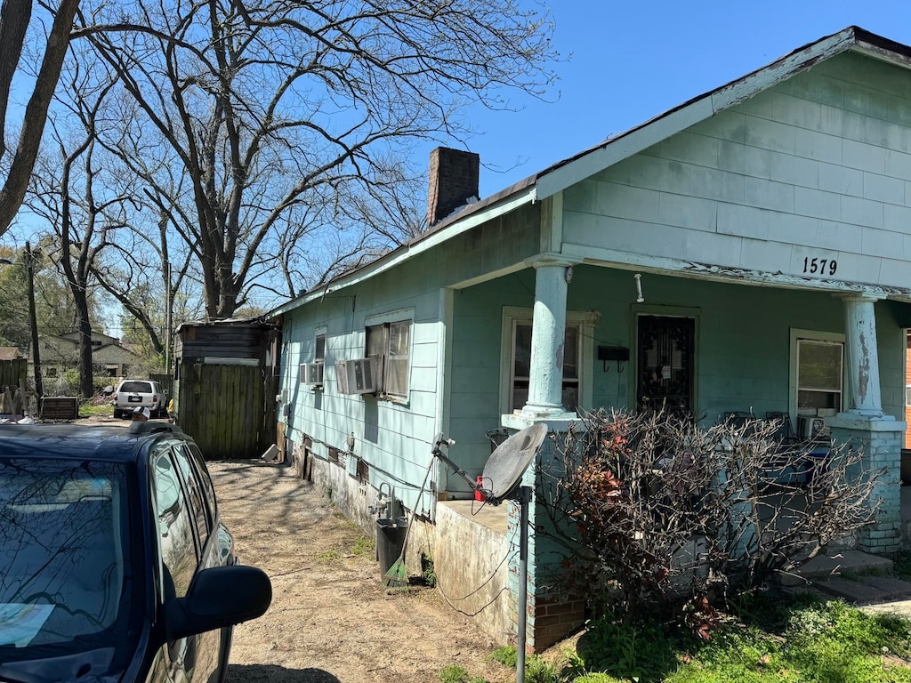 view of home's exterior