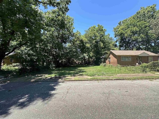 Listing photo 3 for 2079 Farrington St, Memphis TN 38109