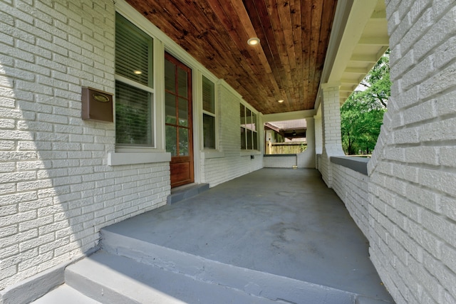 view of patio / terrace with covered porch