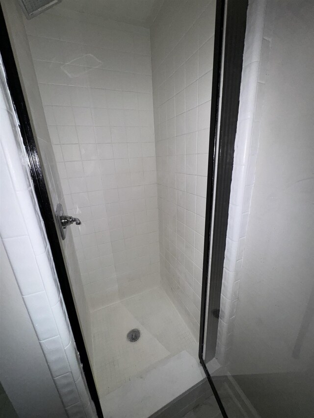 bathroom with walk in shower