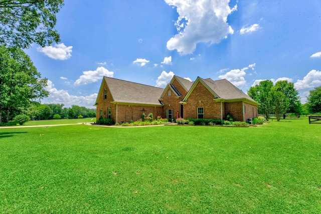 view of front of house with a front yard