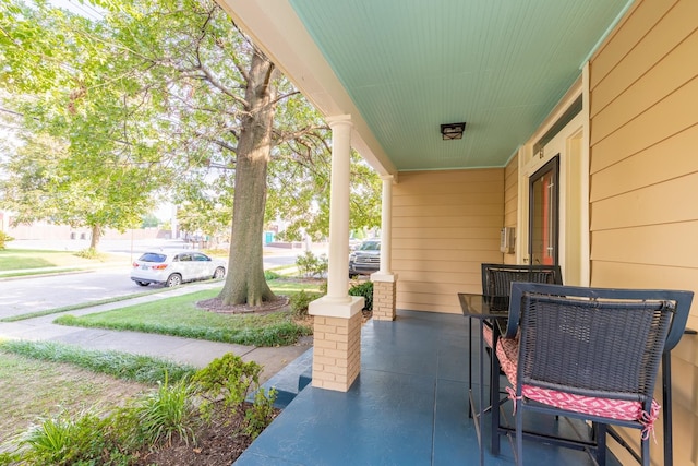 view of patio / terrace with a porch