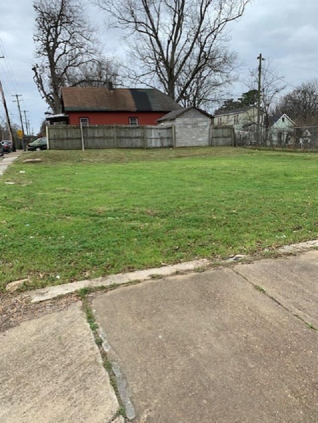 651 S Parkway St, Memphis, TN 38106