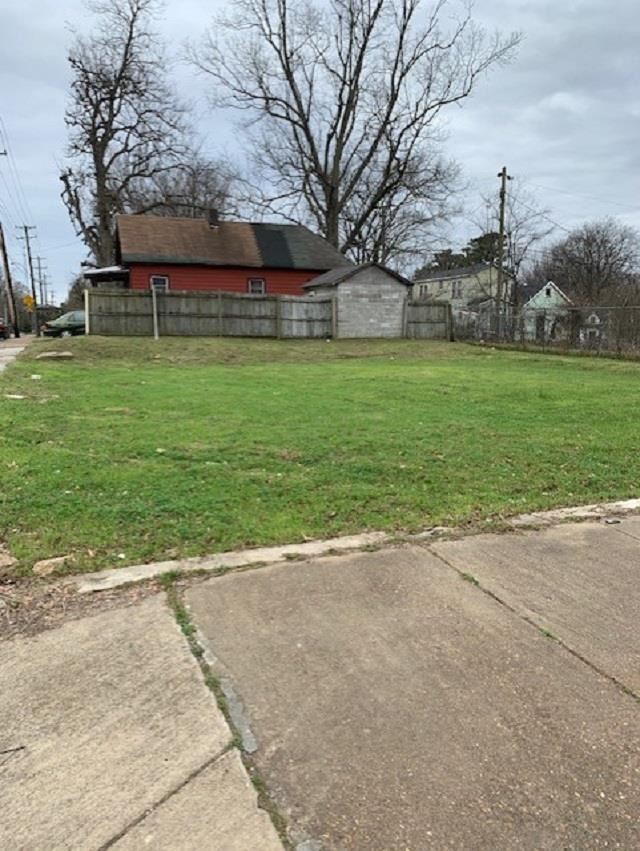 651 S Parkway St, Memphis, TN 38106