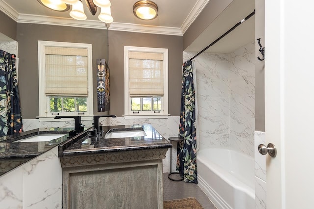 bathroom with plenty of natural light, crown molding, vanity, and shower / tub combo with curtain