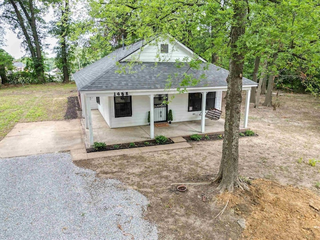 view of front of home featuring covered porch