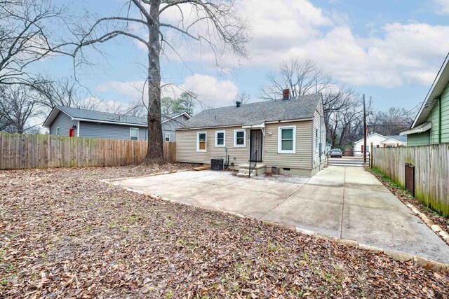 spare room with hardwood / wood-style flooring and crown molding