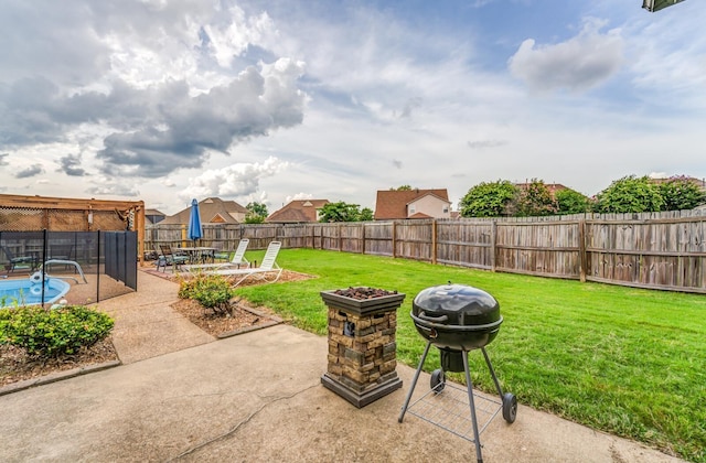 view of yard with a patio area