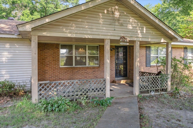 view of front of house with covered porch