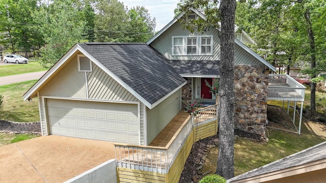 view of front of property featuring a garage