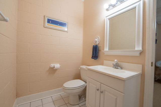 100 Vantage Pt, Counce, TN 38326 - bathroom with toilet, tile patterned flooring, and vanity