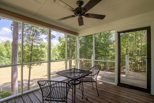 100 Vantage Pt, Counce, TN 38326 - sunroom with outdoor dining area and a ceiling fan