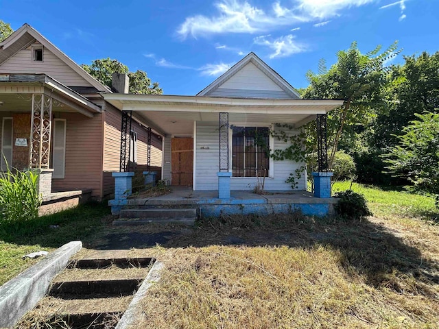 view of front of property with covered porch