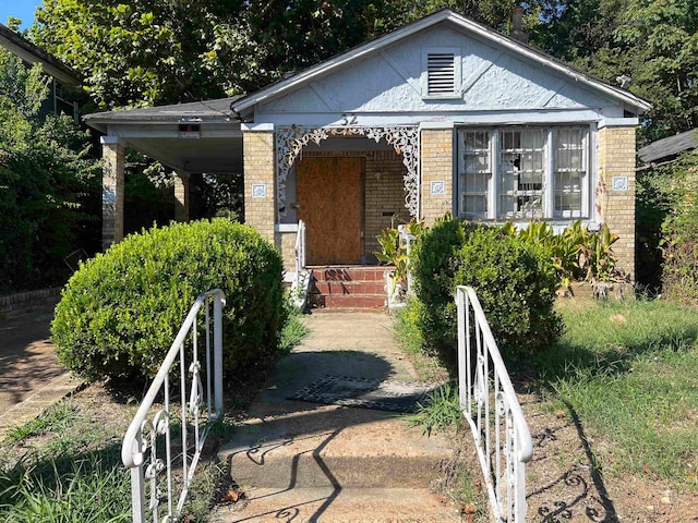 bungalow featuring a porch