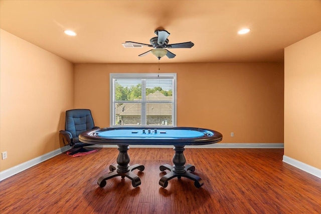 rec room featuring a jacuzzi, ceiling fan, and hardwood / wood-style flooring