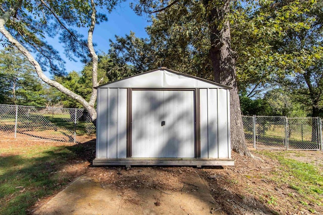 view of outdoor structure