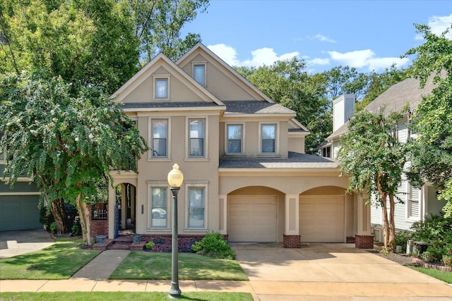 view of front facade with a garage