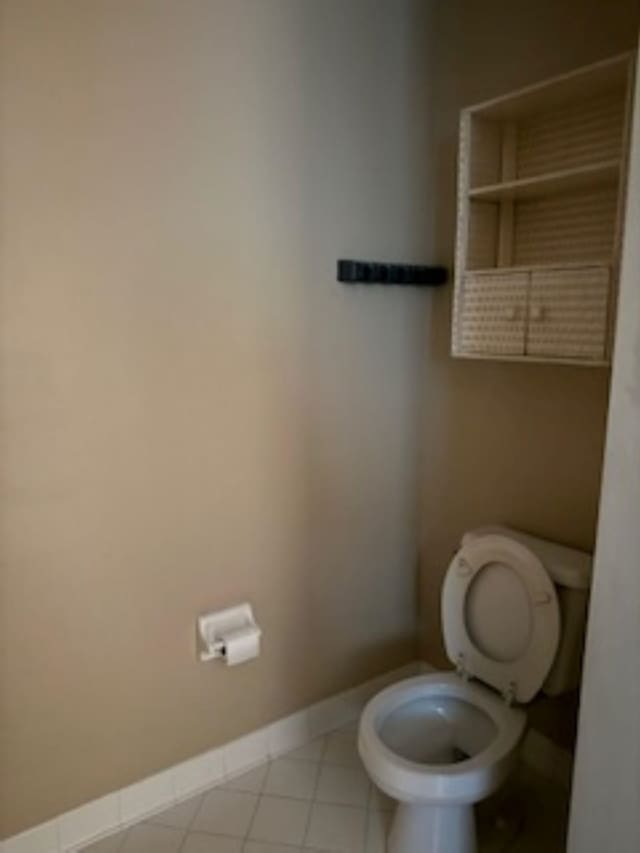 bathroom featuring toilet