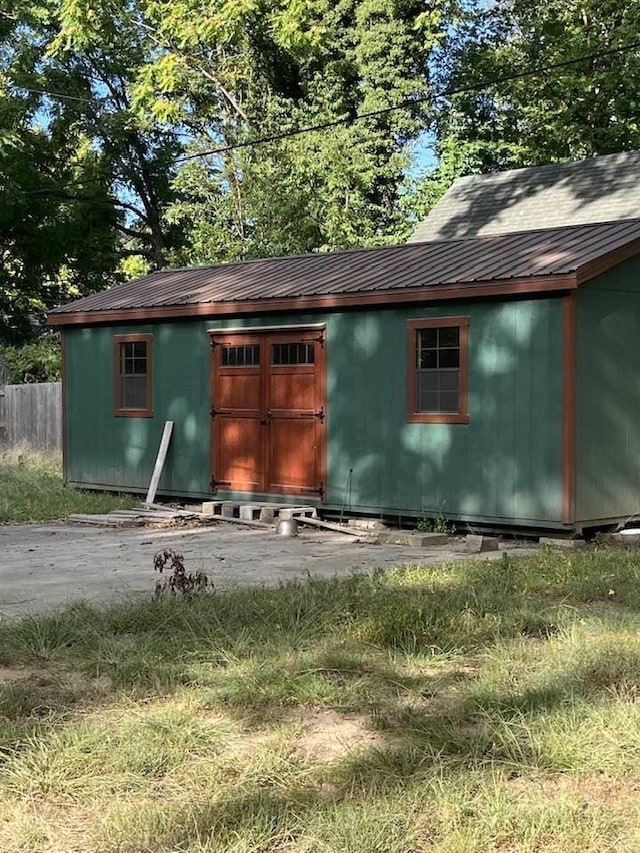 view of outbuilding