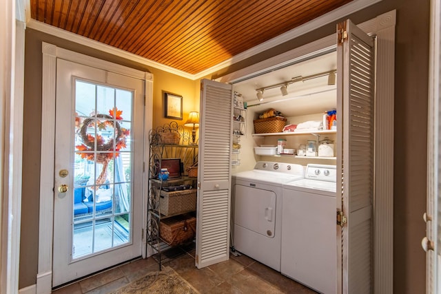 laundry area with crown molding, independent washer and dryer, and wooden ceiling