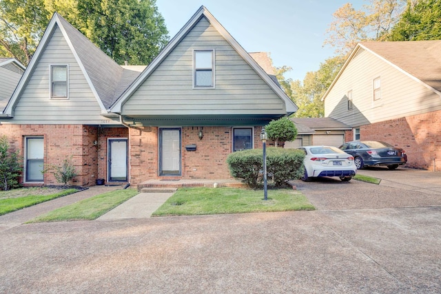 view of front of home with a front yard