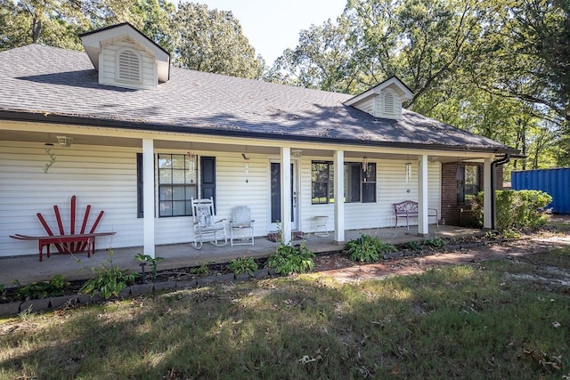 view of front of house with a porch