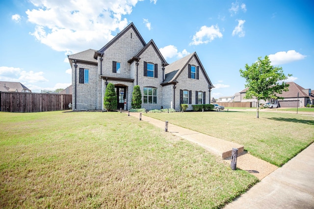 view of front of property with a front yard