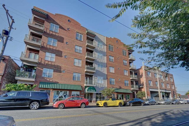 21 Mina Ave Unit 207, Memphis, TN 38103 - view of apartment building / complex