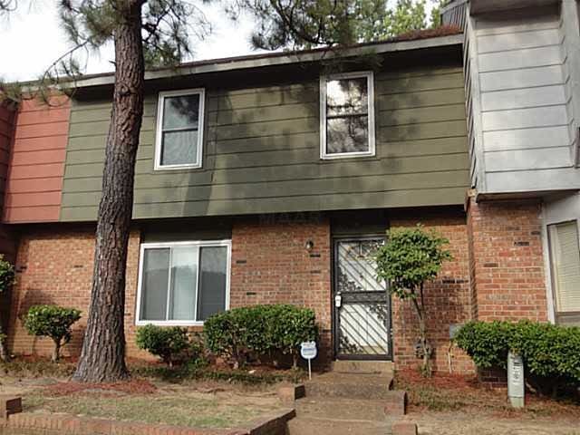 view of townhome / multi-family property