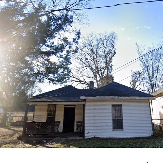 view of front of home featuring a porch