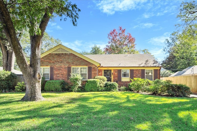 view of front facade with a front lawn