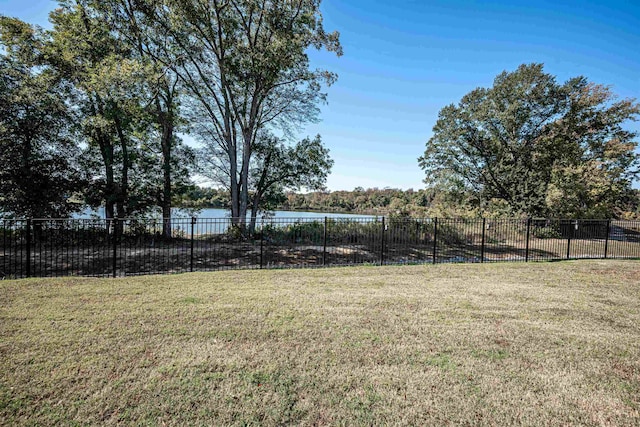 view of yard with a water view