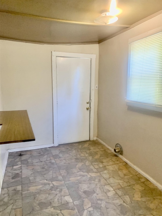 1616 Kendale Ave, Memphis, TN 38106 - interior space featuring baseboards