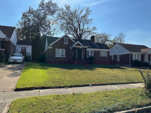 view of front of house with a front yard