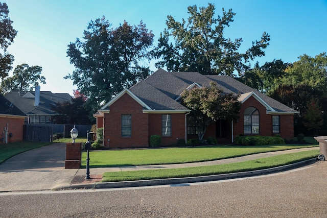 view of front of house with a front yard