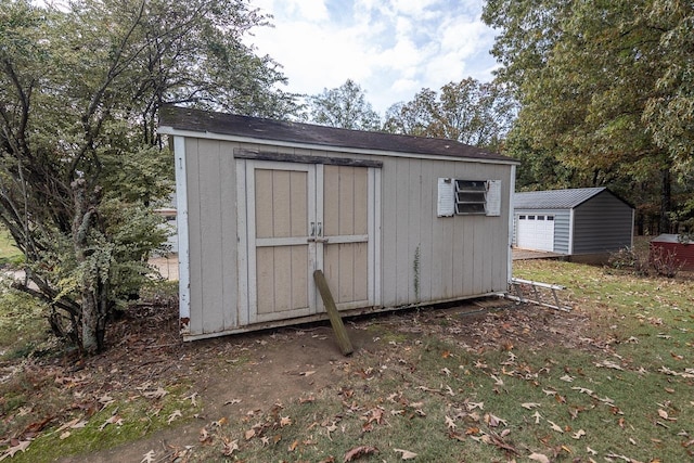 view of outbuilding