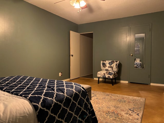 bedroom with ceiling fan