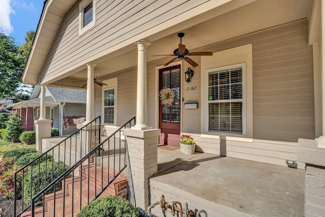 property entrance with covered porch and ceiling fan