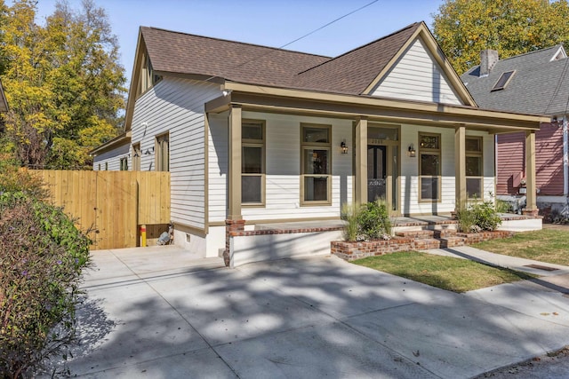 view of front of house with covered porch