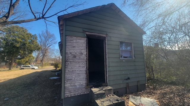 view of outbuilding