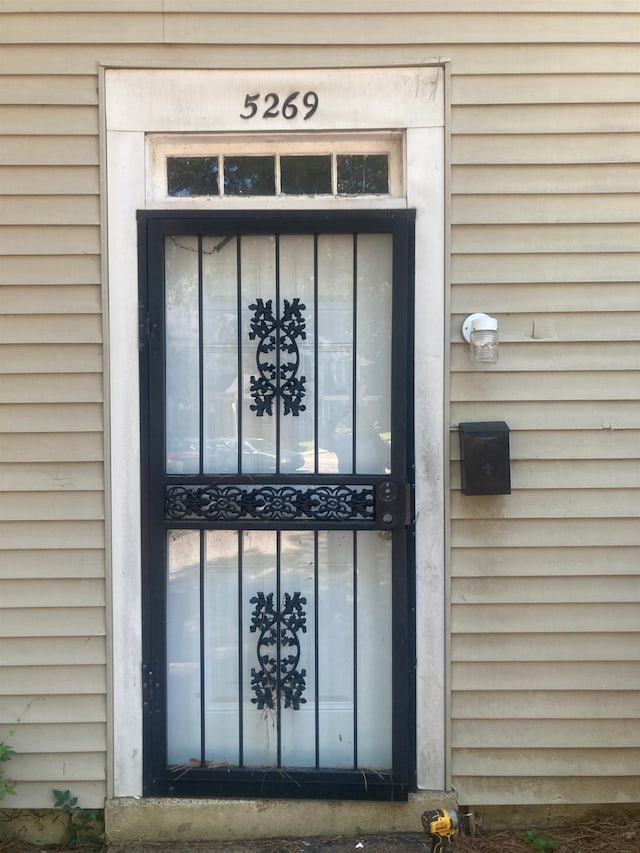 view of property entrance