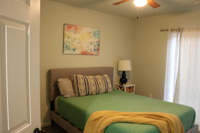 bedroom featuring ceiling fan