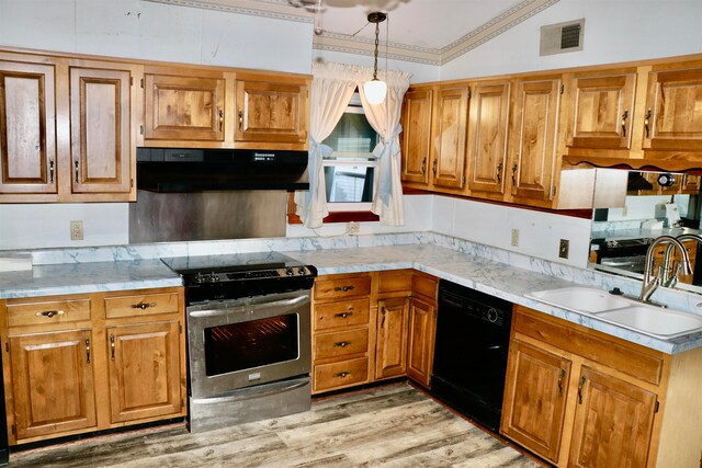 kitchen with black dishwasher, stainless steel electric stove, visible vents, a sink, and under cabinet range hood