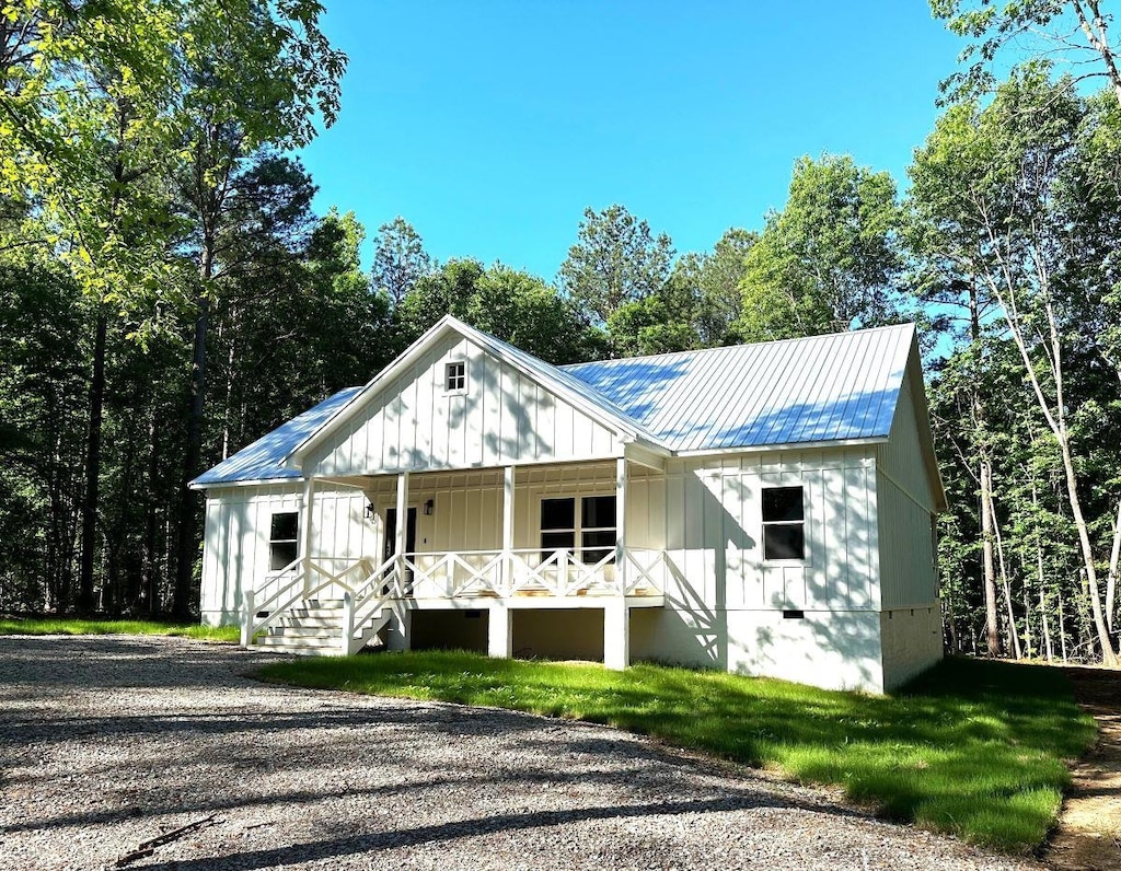 modern inspired farmhouse featuring a porch