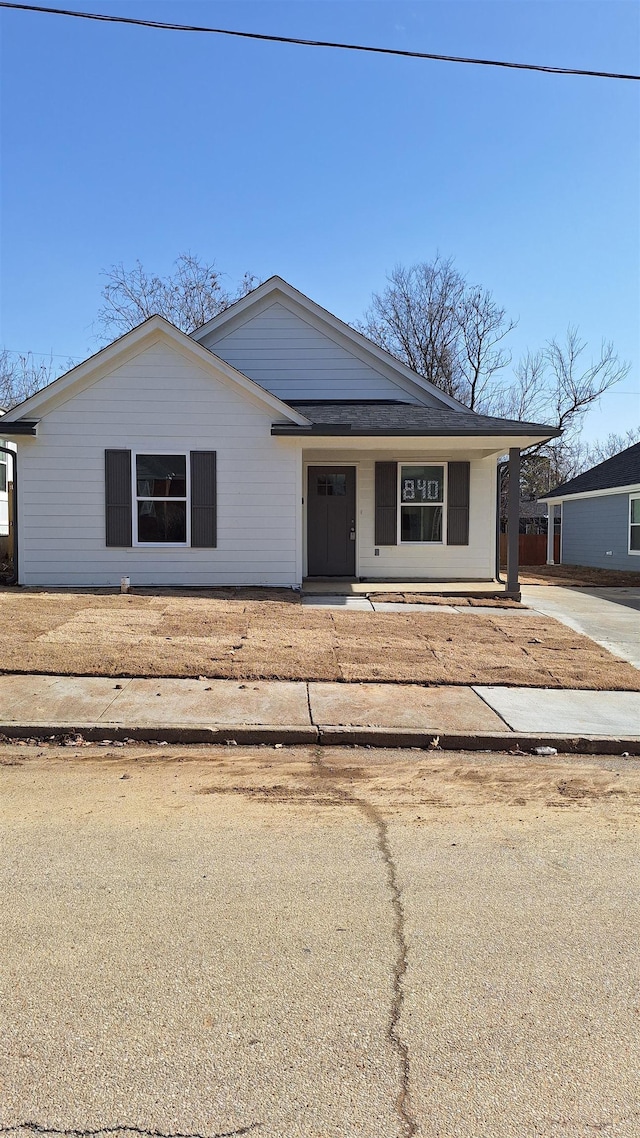 view of front of property