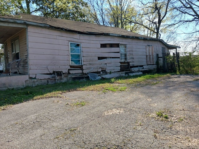 1327 Nicholas St, Memphis, TN 38107 - view of property exterior