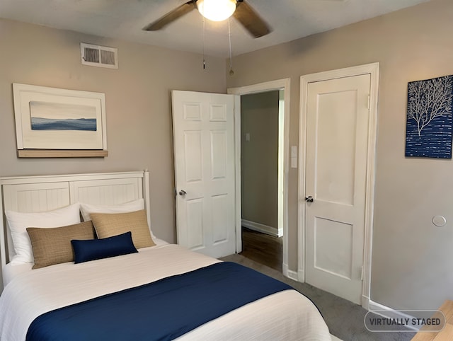 bedroom with ceiling fan