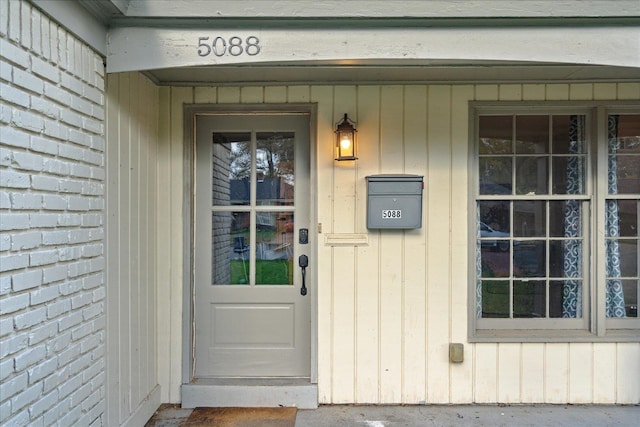 view of property entrance