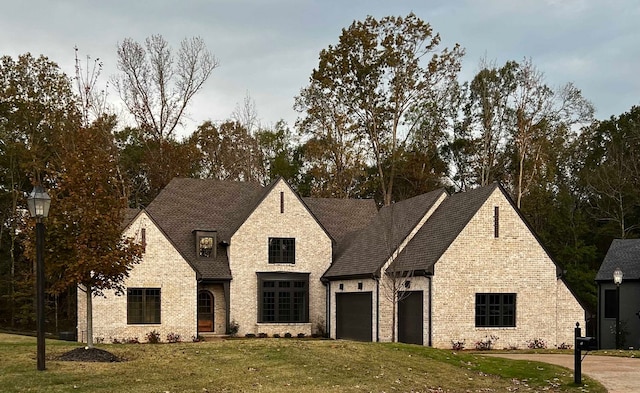 view of front of house with a front yard